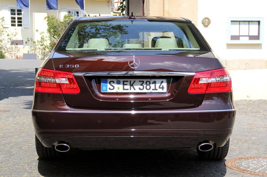  Mercedes-Benz E350 2012 года  (фото 5 из 37)